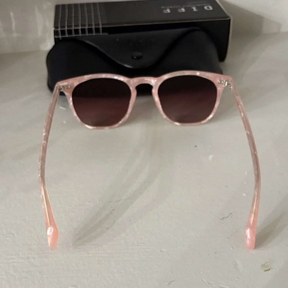 Diff Pink Marbled Sunglasses